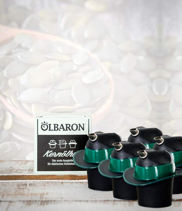 5xKernoelhut-Ausgiesser